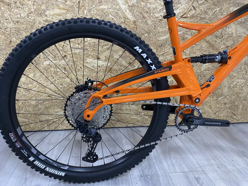 Orange Stage Evo Pro 29er Mountain Bike 2021 Fizzy Orange-3